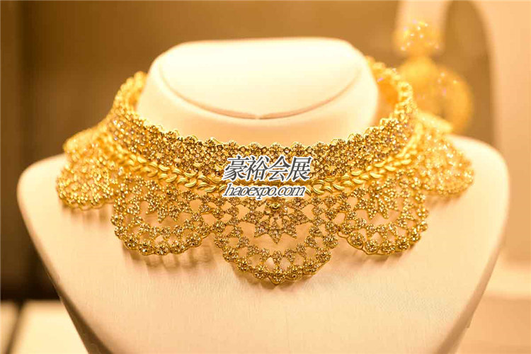 黄金产品在迪拜珠宝展展出